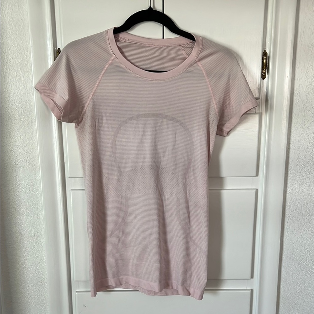 Lululemon Swiftly Tech Short Sleeve - Pink
